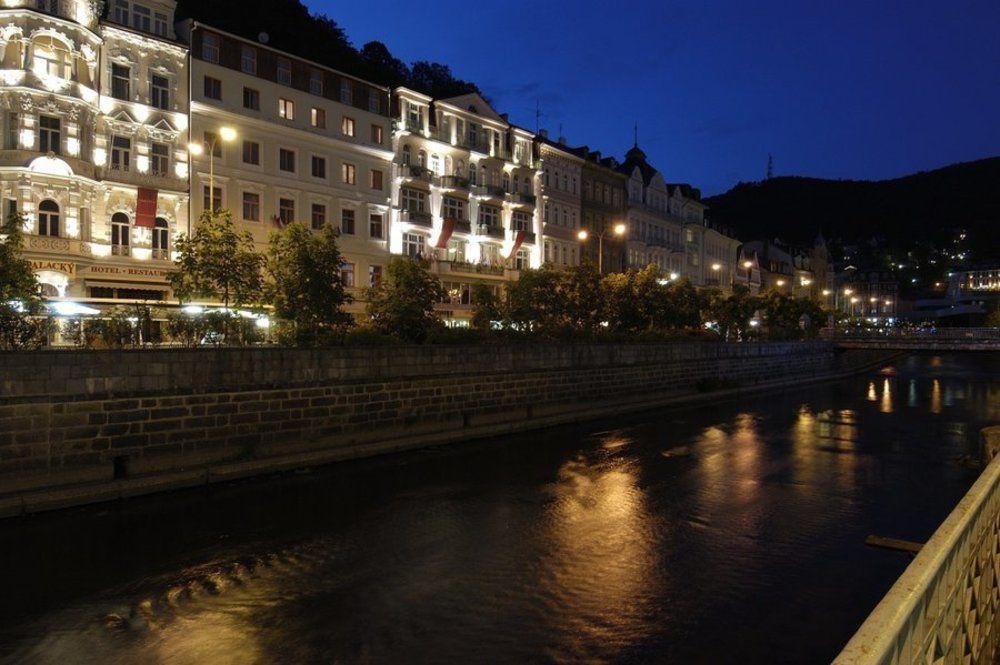 Ea Hotel Jessenius Karlsbad Buitenkant foto