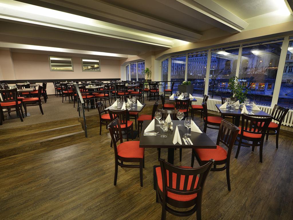 Ea Hotel Jessenius Karlsbad Buitenkant foto