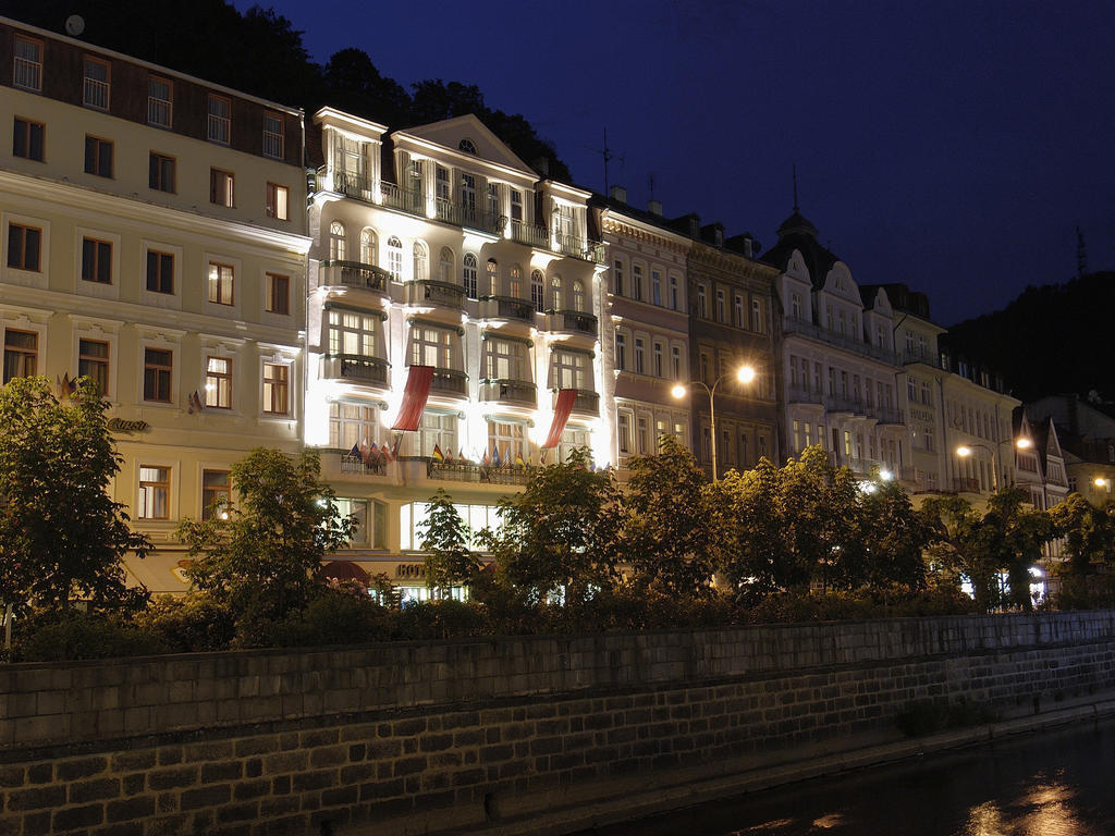 Ea Hotel Jessenius Karlsbad Buitenkant foto